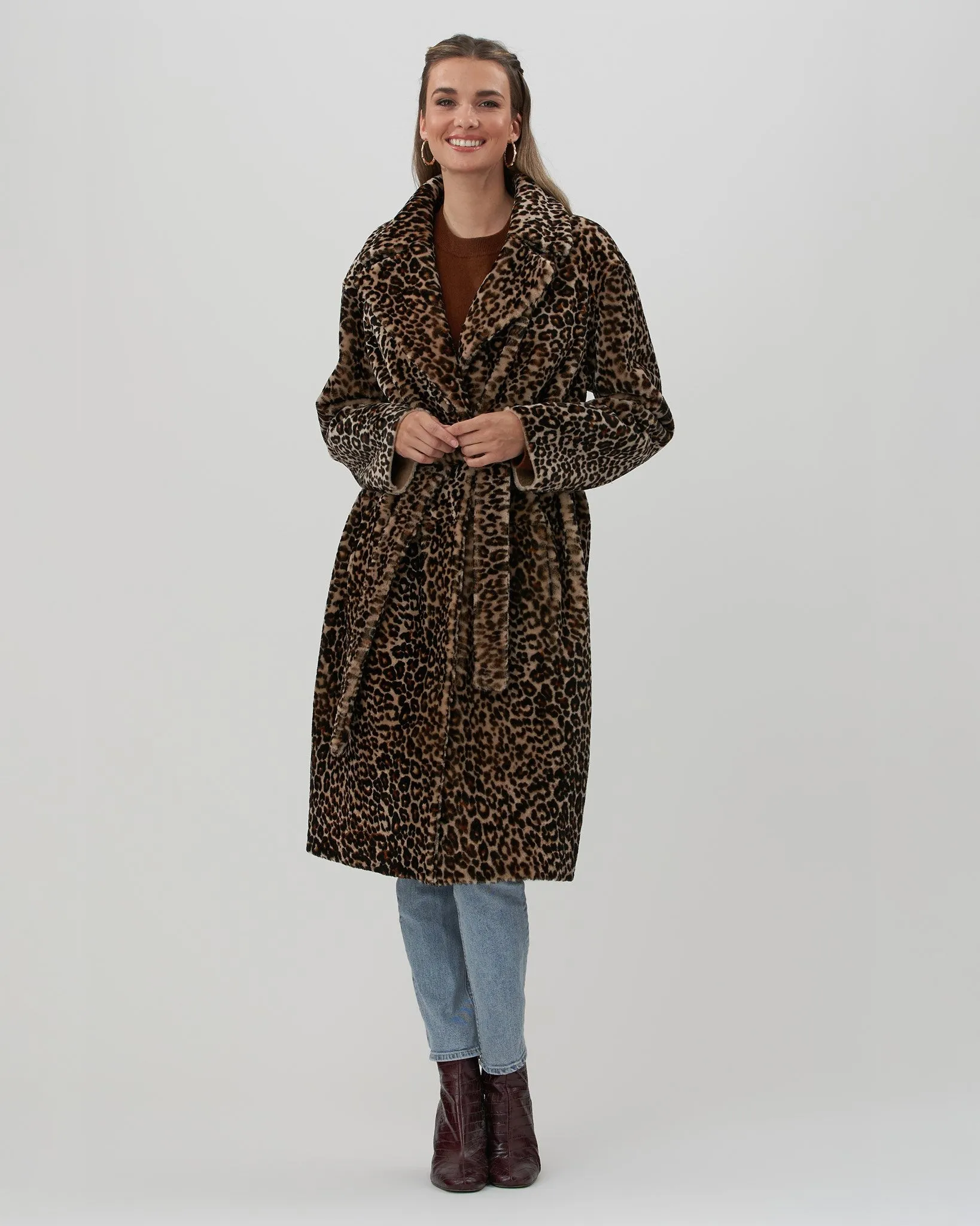 Select Shearling Lamb Short Coat with Notch Collar and Belt