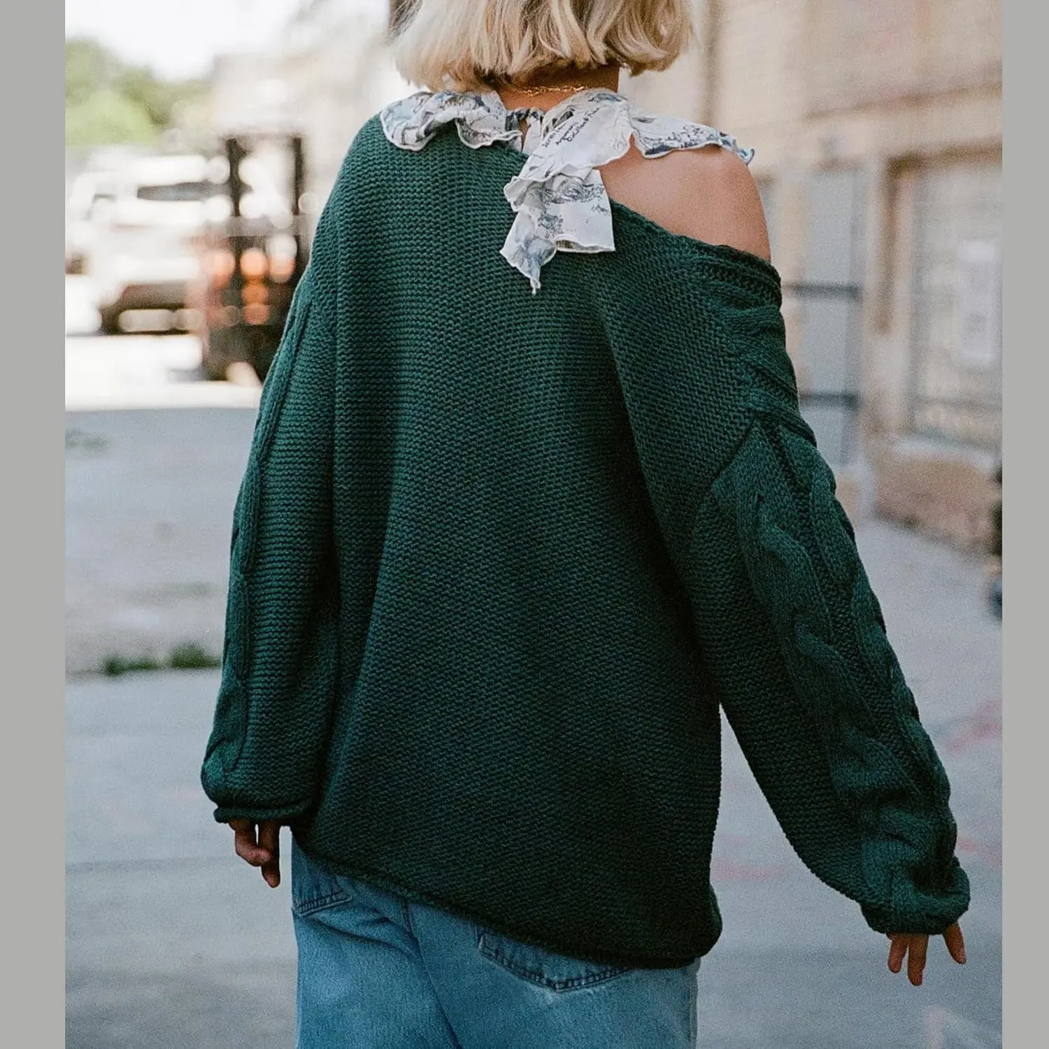 Womens Oversized Sweater Slouchy Wide V Neck Pullover Sweater Casual Long Sleeve Cable Knit Chunky Sweaters Tops