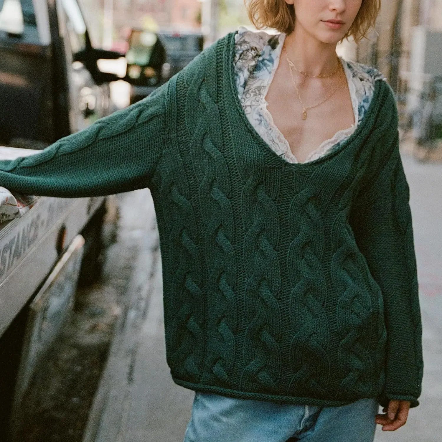 Womens Oversized Sweater Slouchy Wide V Neck Pullover Sweater Casual Long Sleeve Cable Knit Chunky Sweaters Tops
